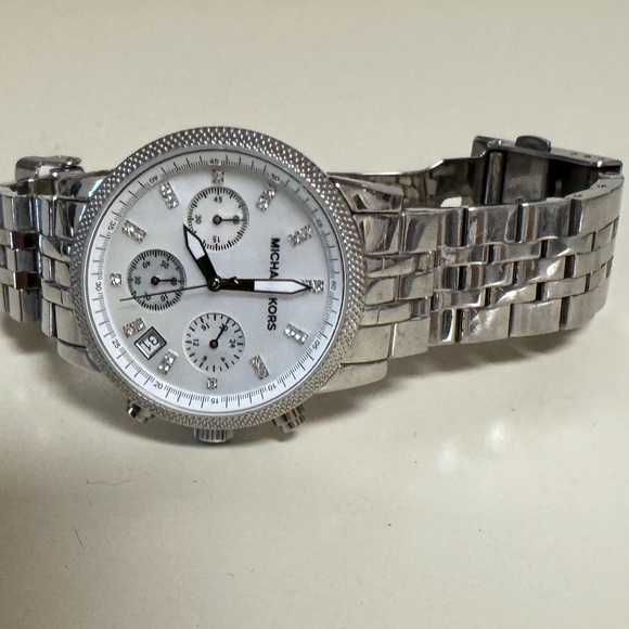 Michael Kors Watch with Diamonds MK5020 - Picture 2 of 4